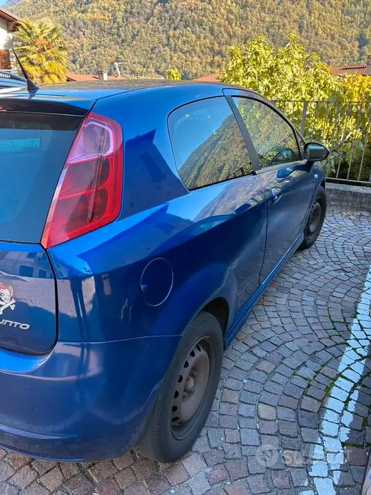 Fiat Grande Punto 2007 photo 4
