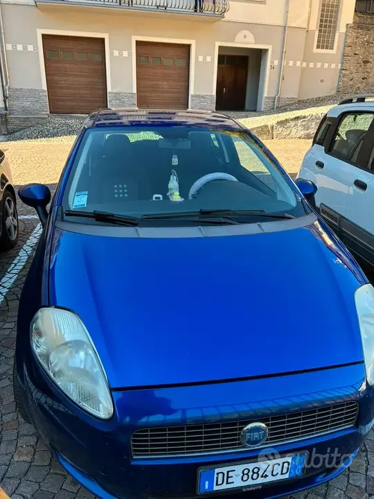 Fiat Grande Punto 2007 photo 2