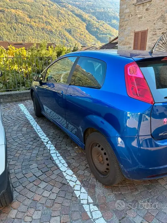 Fiat Grande Punto 2007 photo 3