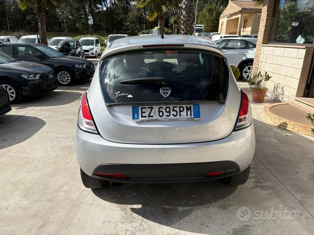 Lancia Ypsilon 2015 photo 5