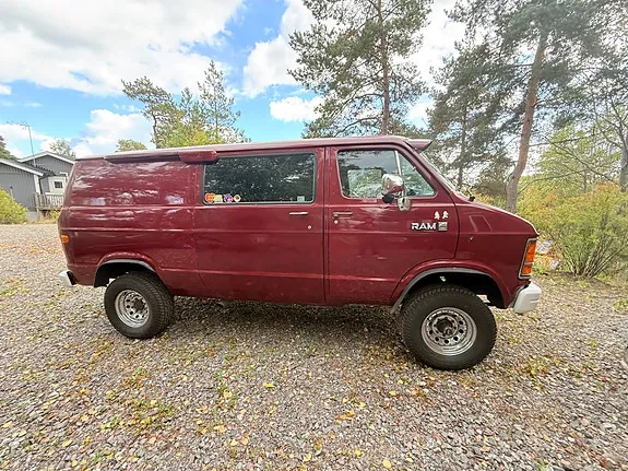 Dodge Ram 3500 1989 photo 2