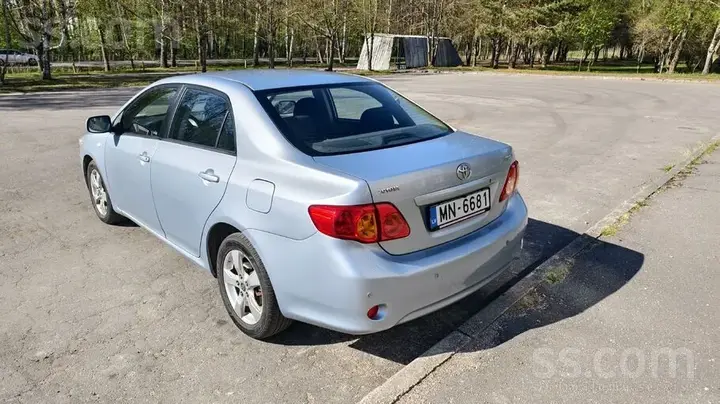 Toyota Corolla 2010 photo 3