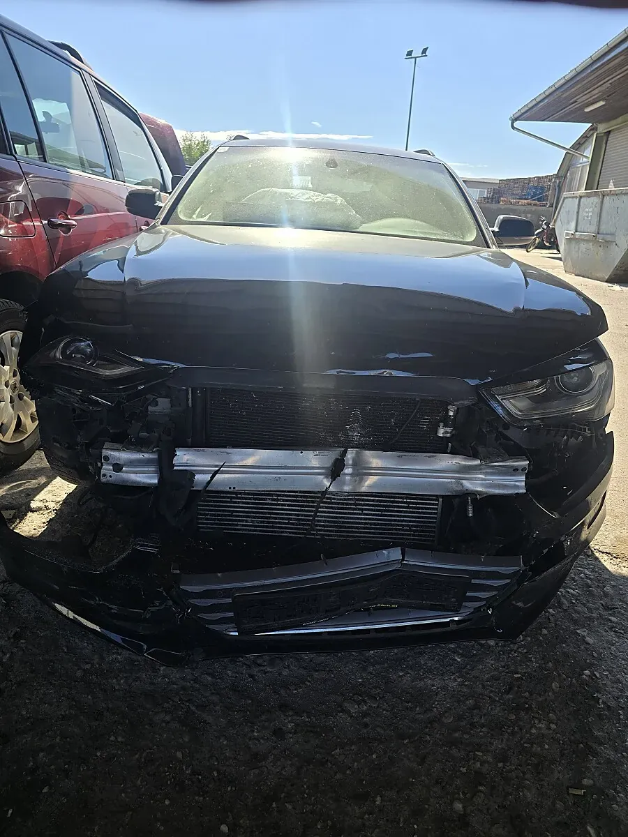 Audi A4 2013 photo 2