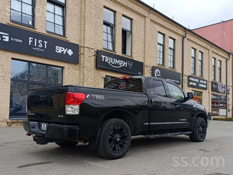Toyota Tundra