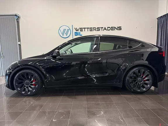 Tesla Model Y 2023 photo 2