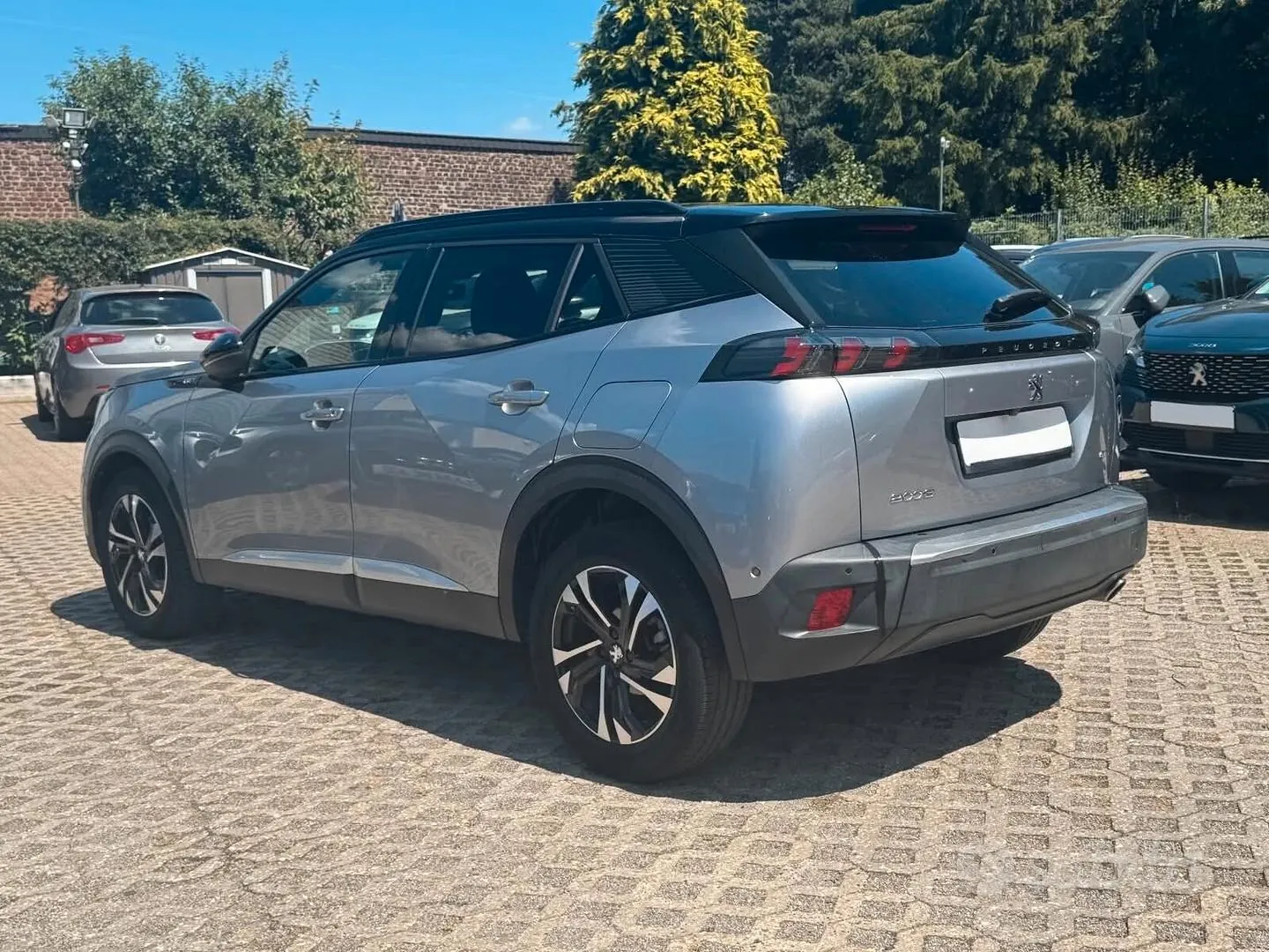 Peugeot 2008 2021 photo 3