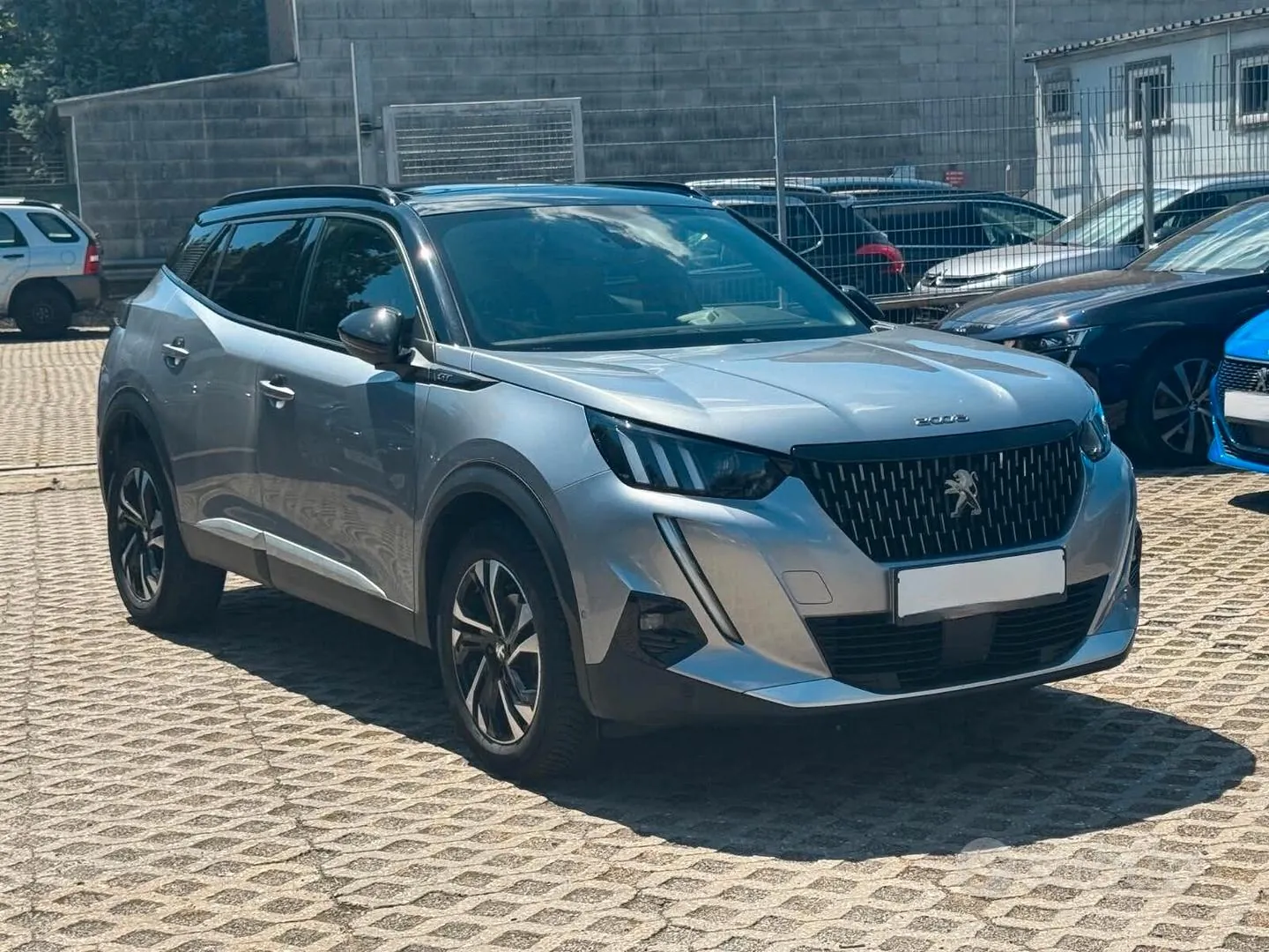 Peugeot 2008 2021 photo 2