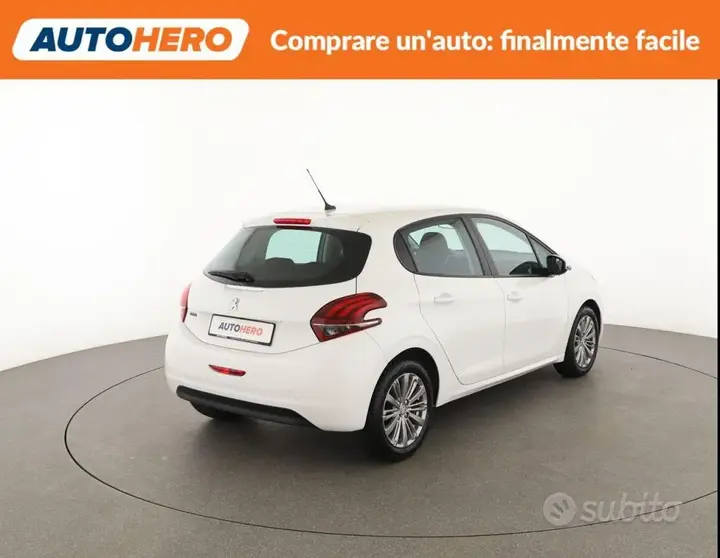 Peugeot 208 2019 photo 5