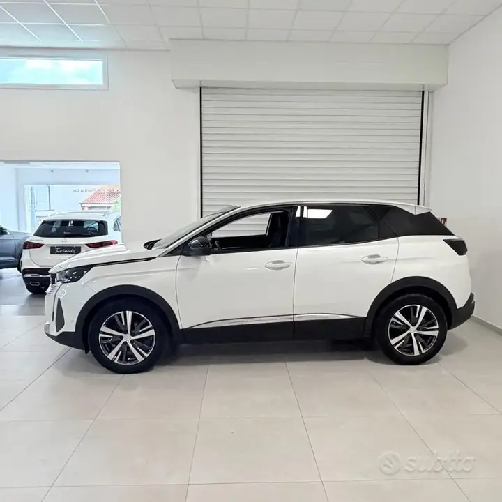 Peugeot 3008 2023 photo 4