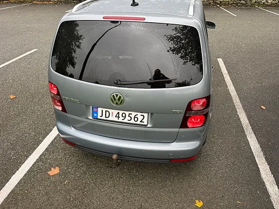 Volkswagen Touran 2008 photo 3