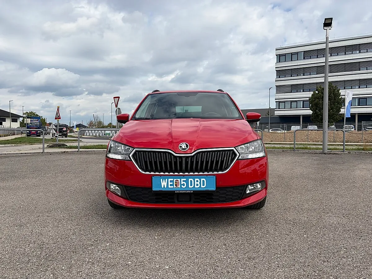 Skoda Fabia 2018 photo 2