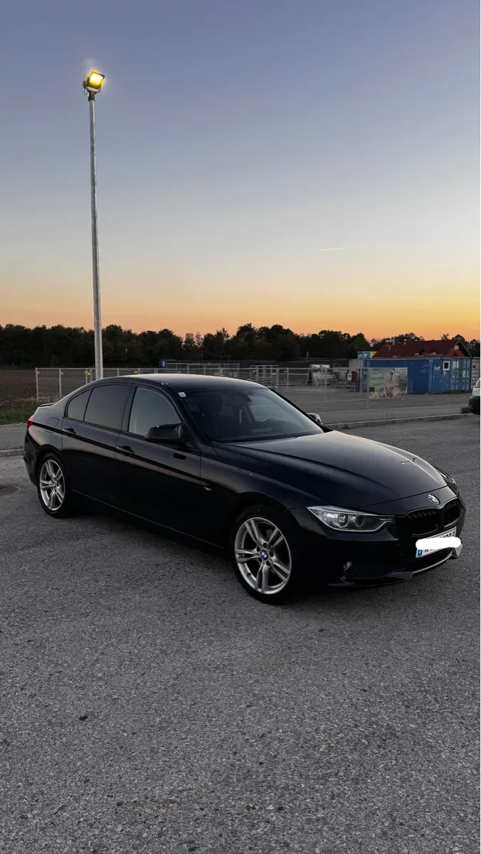 BMW 3 Series 2013 photo 3
