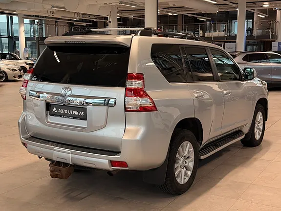 Toyota Land Cruiser 2015 photo 3