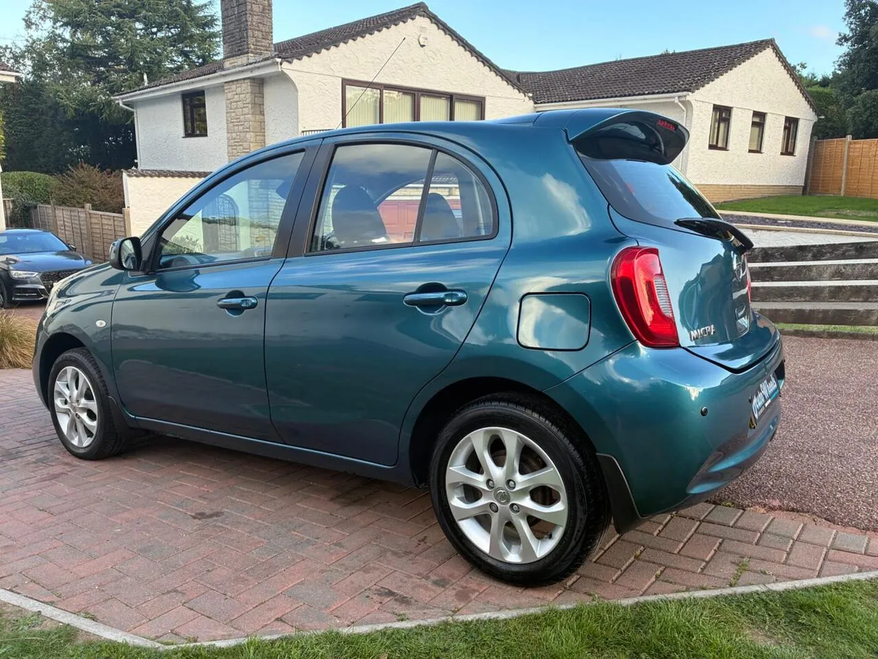 Nissan Micra 2013 photo 4