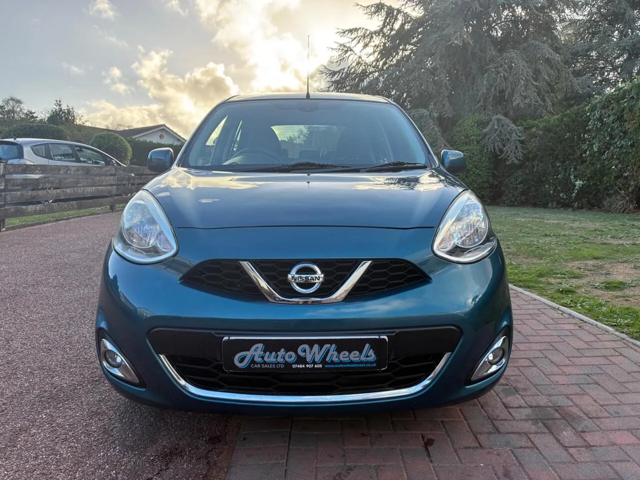 Nissan Micra 2013 photo 5