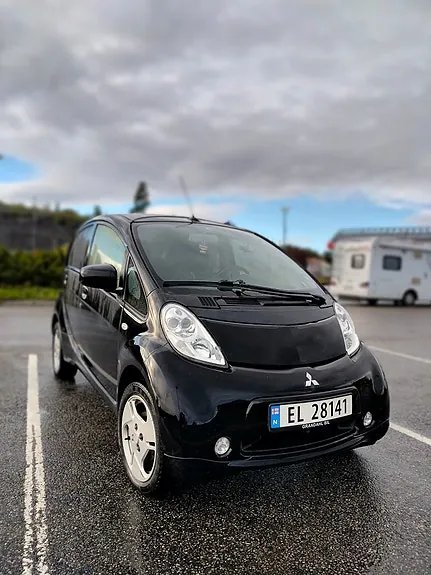 Mitsubishi I-Miev 2013 photo 2