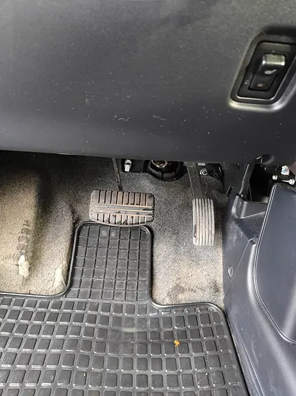 Mitsubishi I-Miev 2013 photo 5