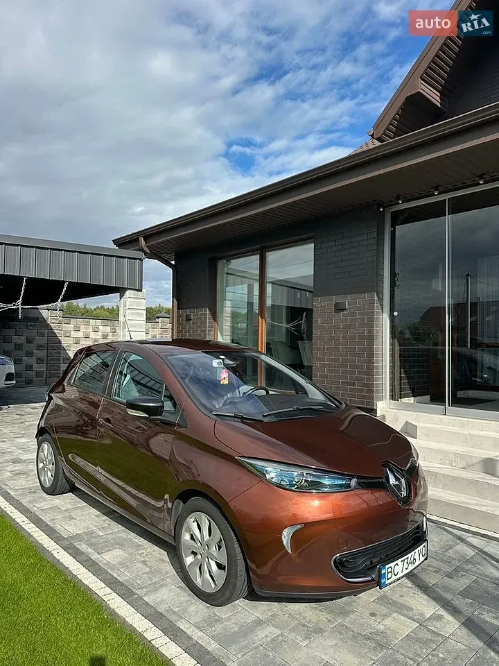 Renault Zoe 2015 photo 2