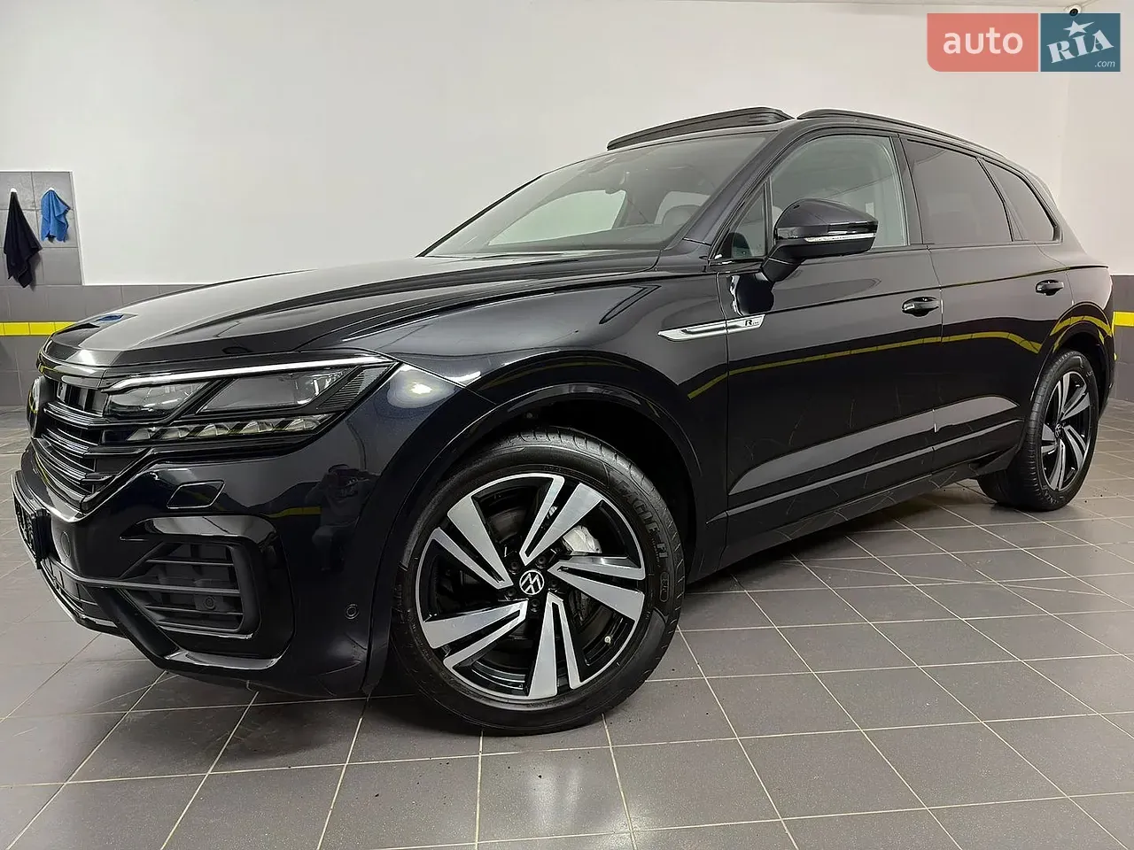 Volkswagen Touareg 2021 photo 3