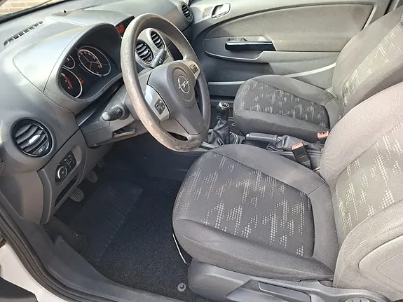 Opel Corsa 2013 photo 5
