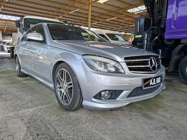 Mercedes-Benz C200