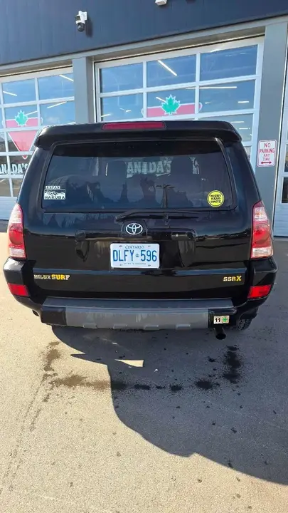 Toyota Hilux 2004 photo 2