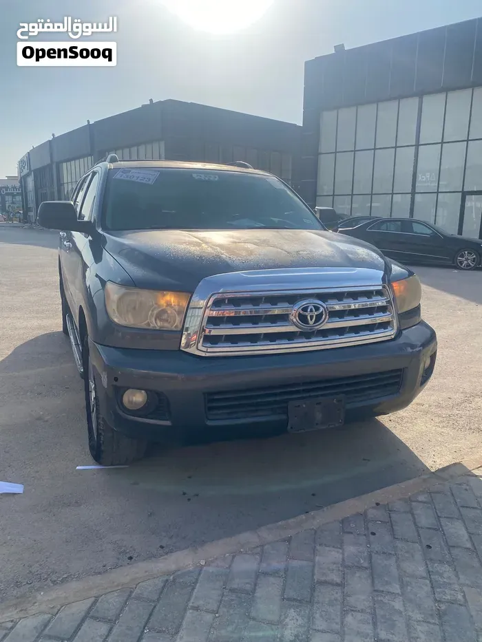 Toyota Sequoia