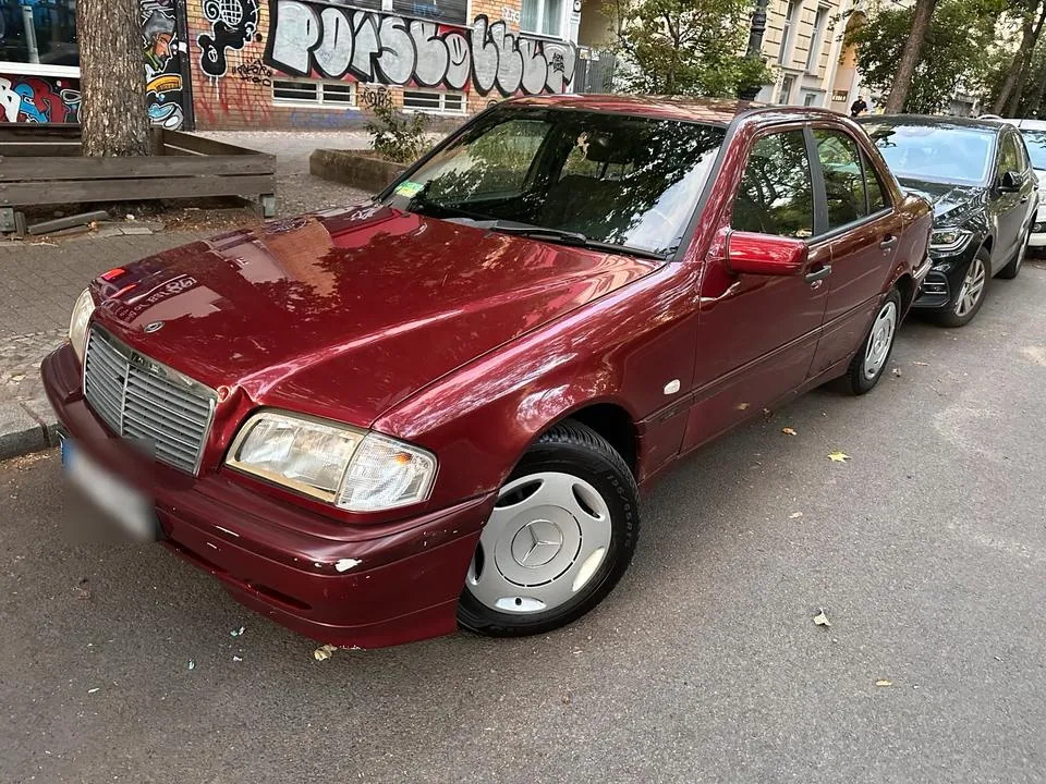 Mercedes-Benz C 180