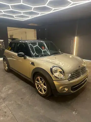 Mini Cooper 2011 photo 2