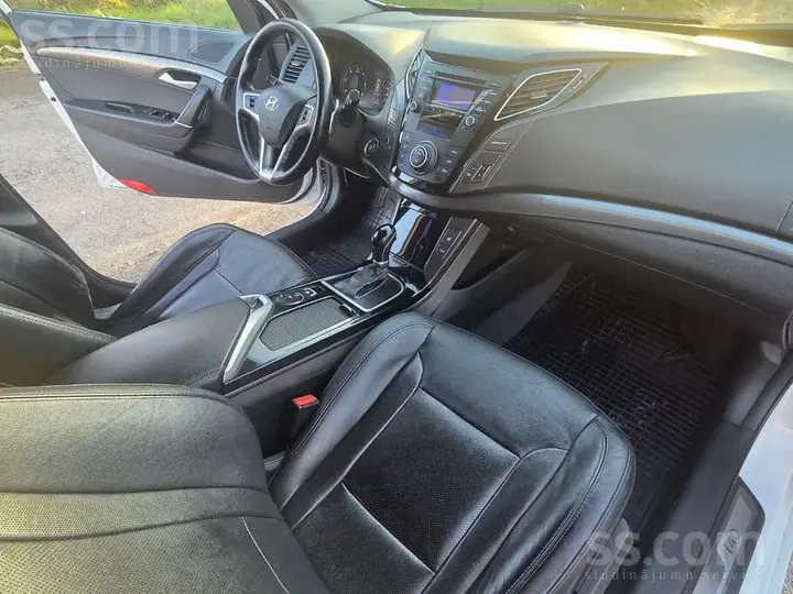 Hyundai I40 2013 photo 3
