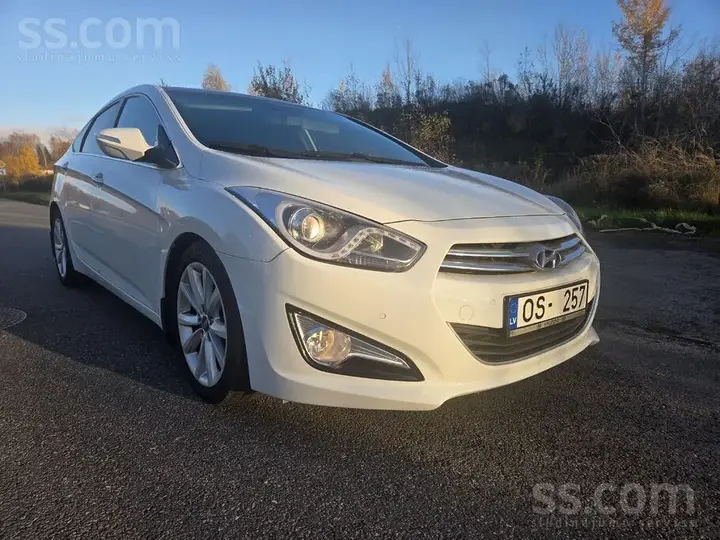 Hyundai I40