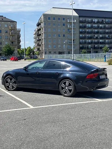 Audi A7 2011 photo 2