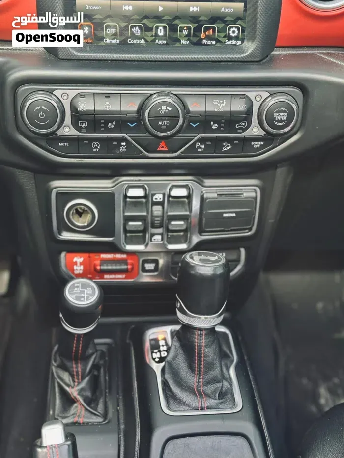 Jeep Wrangler 2021 photo 2