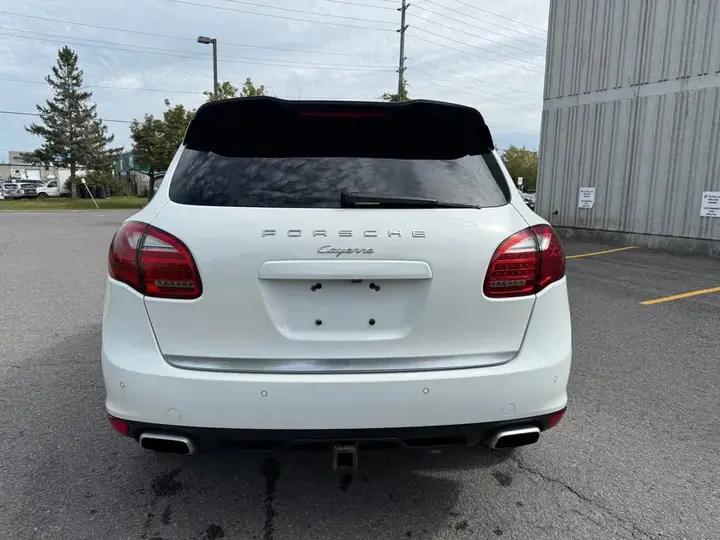 Porsche Cayenne 2012 photo 5