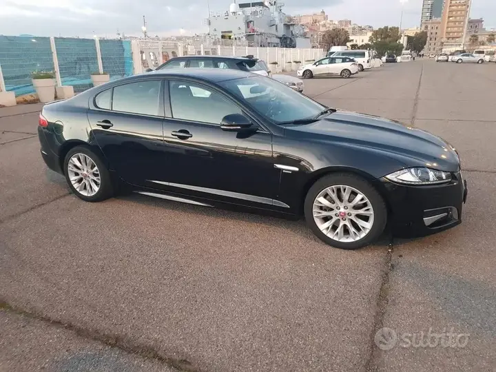 Jaguar Xf 2014 photo 3