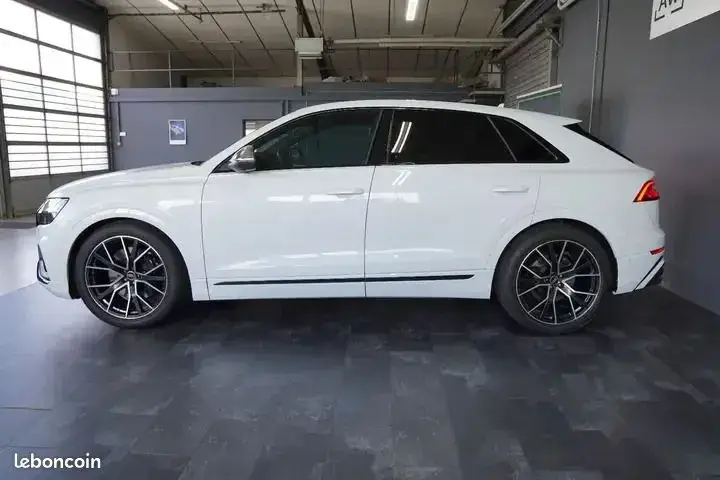 Audi Sq8 2022 photo 2