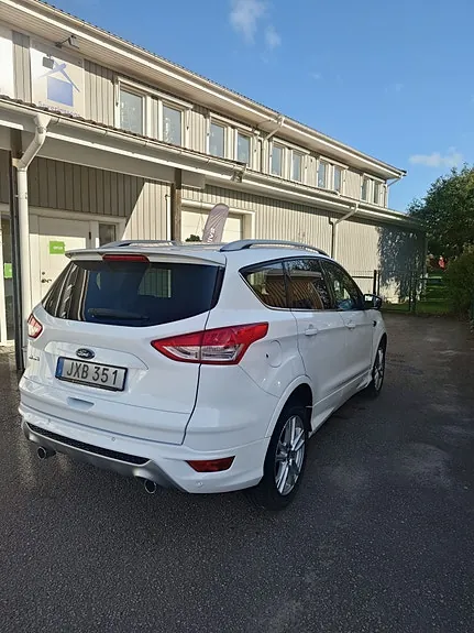 Ford Kuga 2015 photo 3