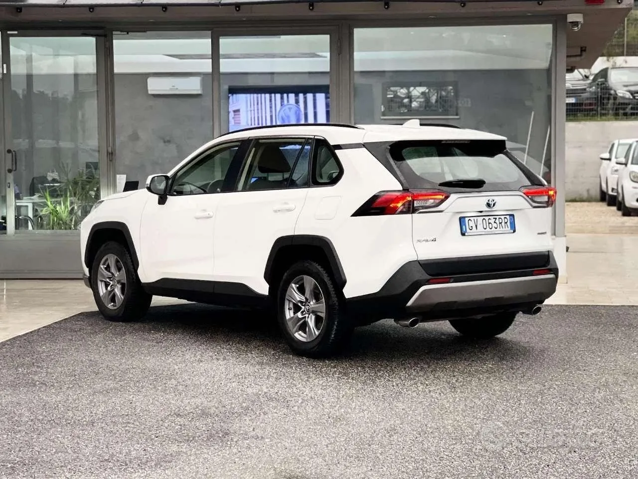 Toyota Rav4 2024 photo 4