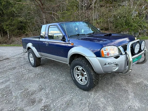Nissan King Cab 2003 photo 3