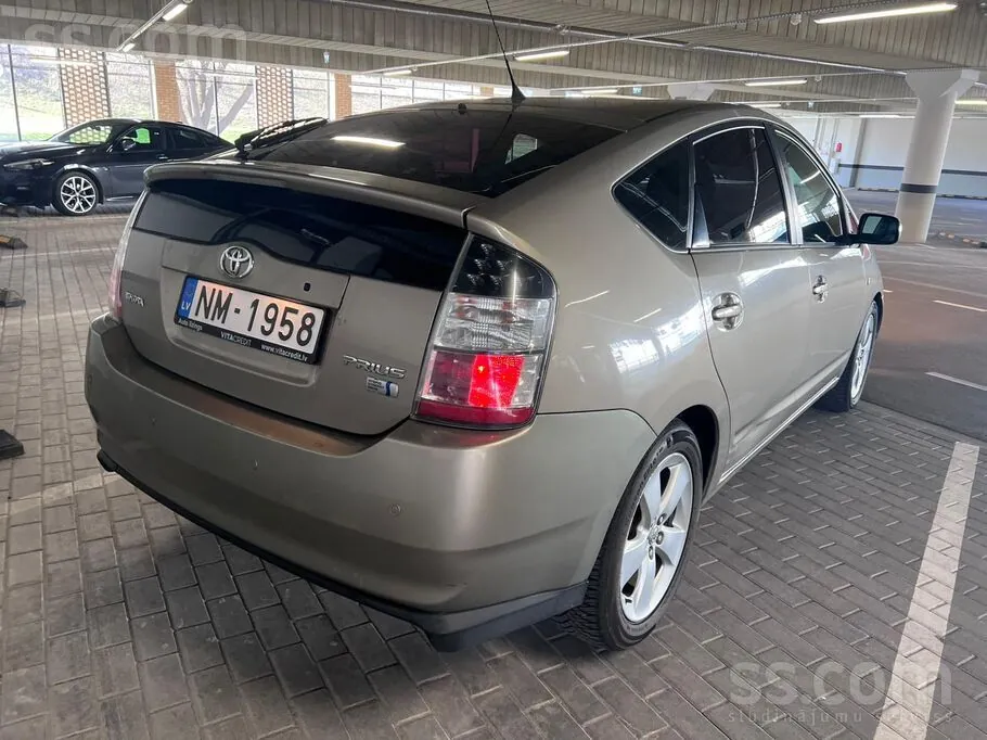 Toyota Prius 2005 photo 4