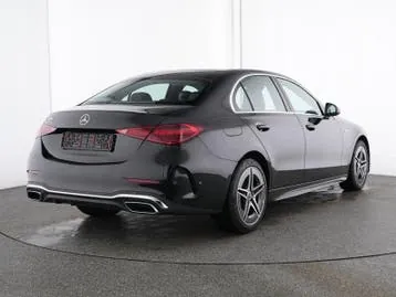 Mercedes-Benz C-Class 2025 photo 2