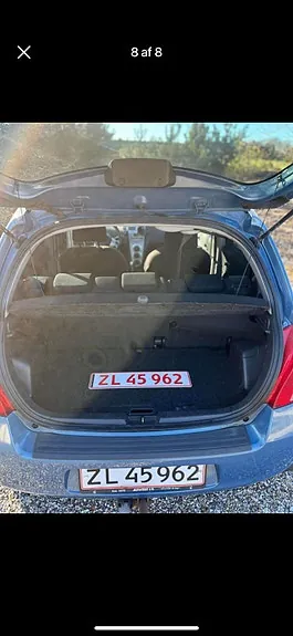 Toyota Yaris 2006 photo 2