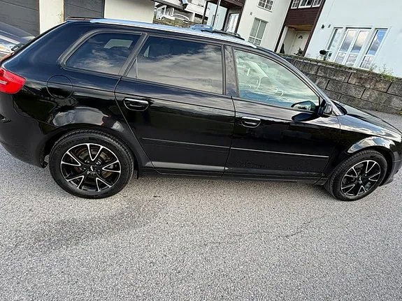 Audi A3 2011 photo 4