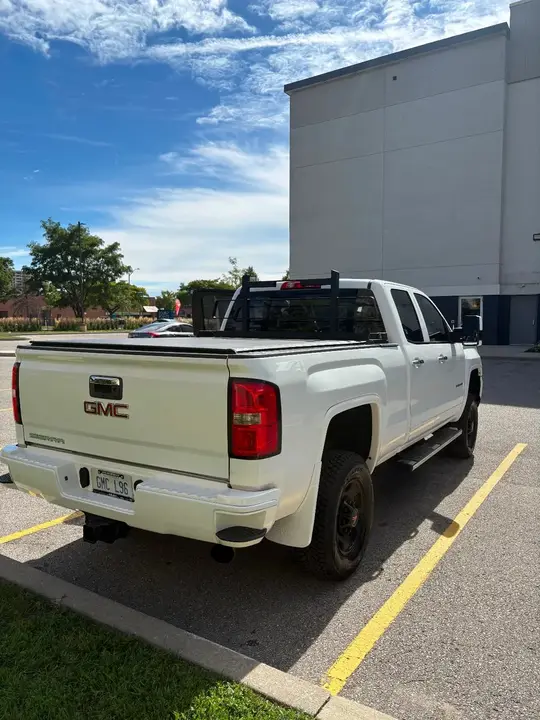 GMC Sierra 2500Hd 2015 photo 2