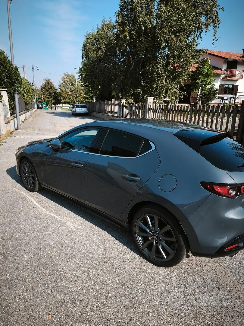 Mazda 3 2021 photo 3