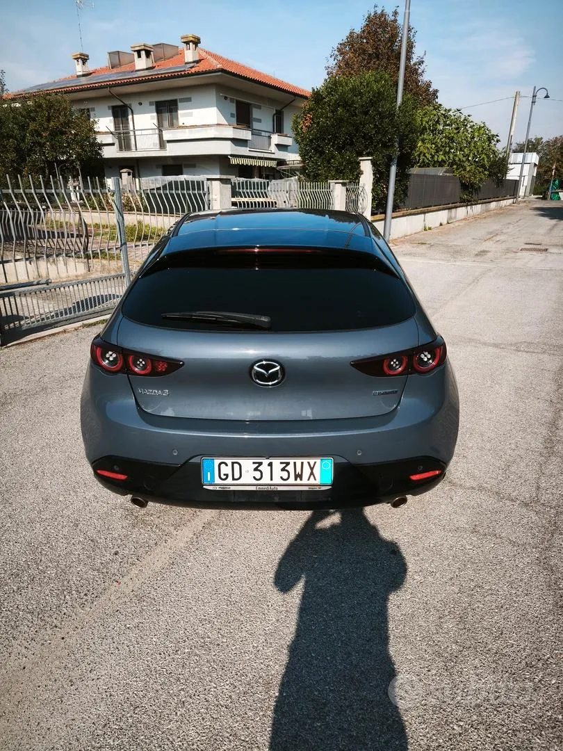 Mazda 3 2021 photo 4