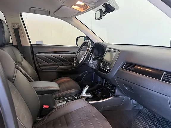 Mitsubishi Outlander 2021 photo 4