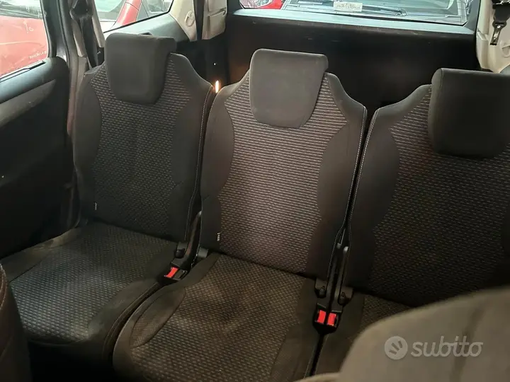 Citroen C4 Grand Picasso 2010 photo 5