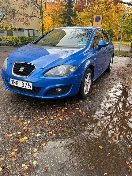 Seat Leon 2012 photo 2