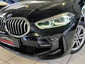 BMW 118I 2022 photo 2